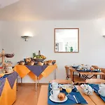 Hotel apartamentowy Adagio Access La Defense - Place Charras