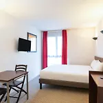 Hotel apartamentowy Adagio Access La Defense - Place Charras