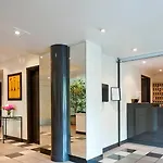 Adagio Access La Defense - Place Charras Hotel apartamentowy Courbevoie