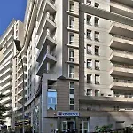 Adagio Access La Defense - Place Charras Hotel apartamentowy