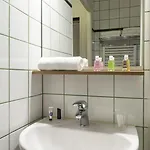 Hotel apartamentowy Adagio Access La Defense - Place Charras Courbevoie