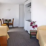Ξενοδοχείο με διαμερίσματα Adagio Access La Defense - Place Charras 3*