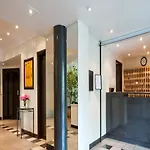 Hotel apartamentowy Adagio Access La Defense - Place Charras