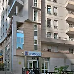 Adagio Access La Defense - Place Charras Hotel apartamentowy Courbevoie