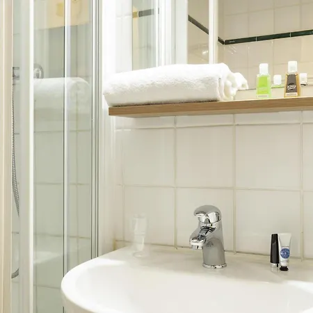 Adagio Access La Defense - Place Charras 3*