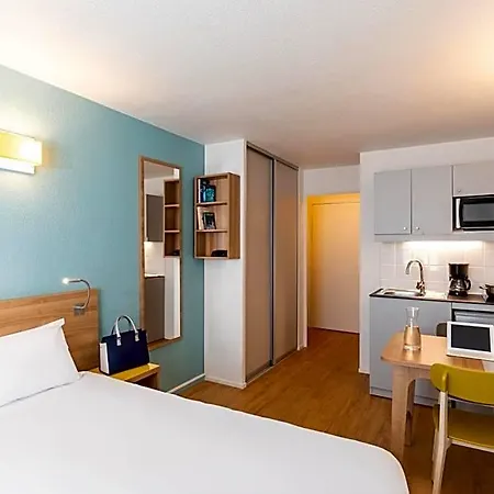 Aparthotel Adagio Access La Defense - Place Charras Courbevoie