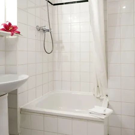Aparthotel Adagio Access La Defense - Place Charras Courbevoie