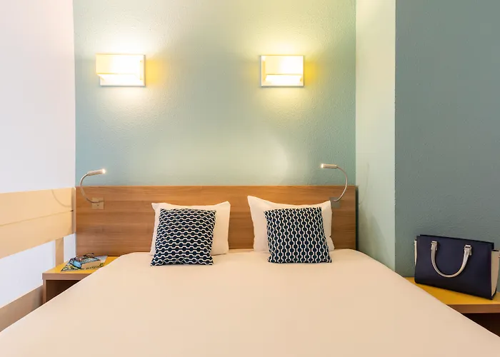 Aparthotel Adagio Access La Defense - Place Charras Courbevoie