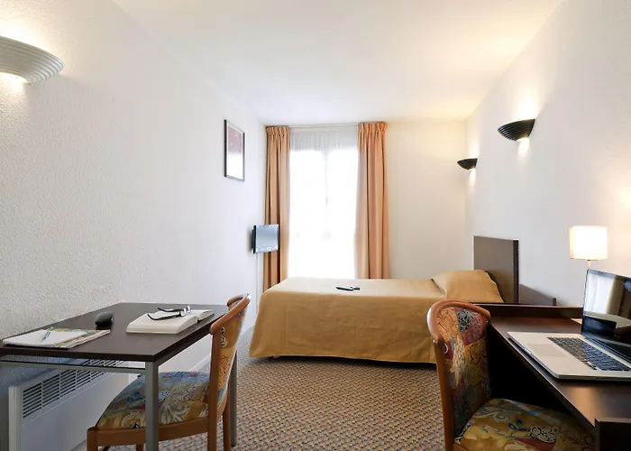Aparthotel Adagio Access La Defense - Place Charras