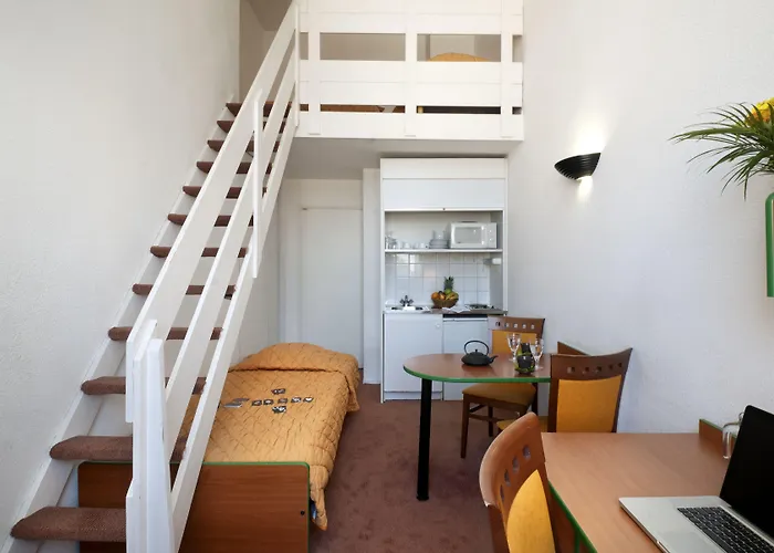 Aparthotel Adagio Access La Defense - Place Charras